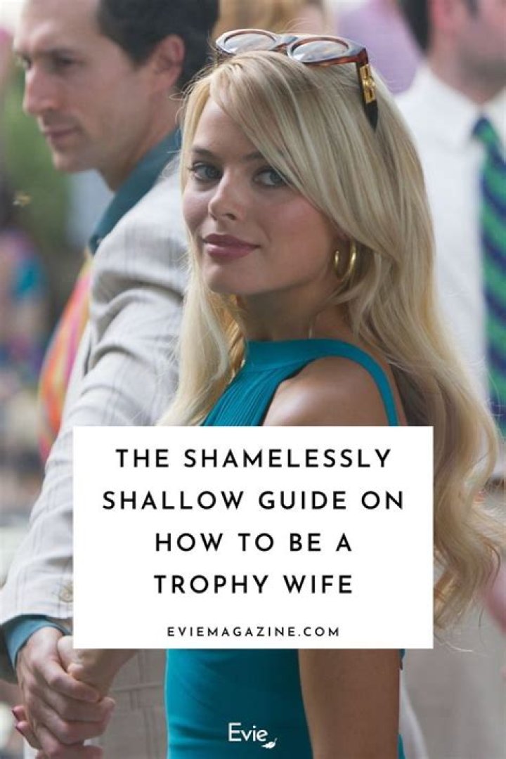 What does it mean to be called a Stepford wife?