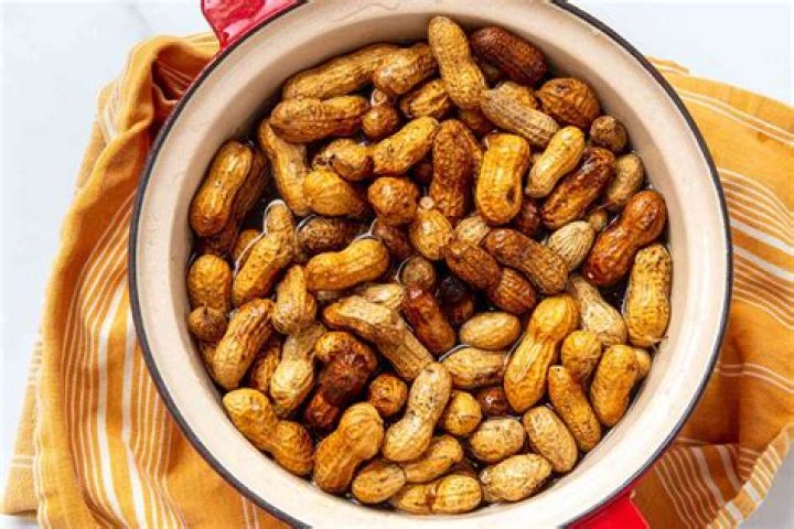 What is the best way to store boiled peanuts?