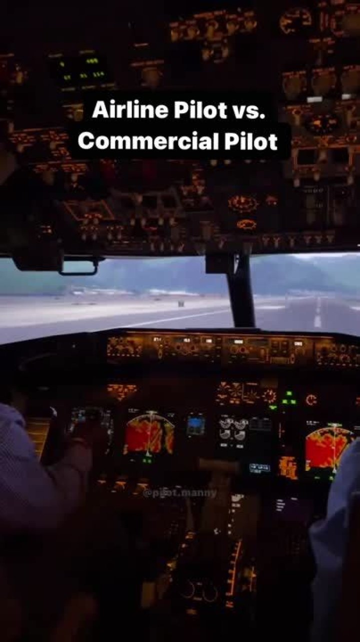 What is the difference between airline pilot and commercial pilot?