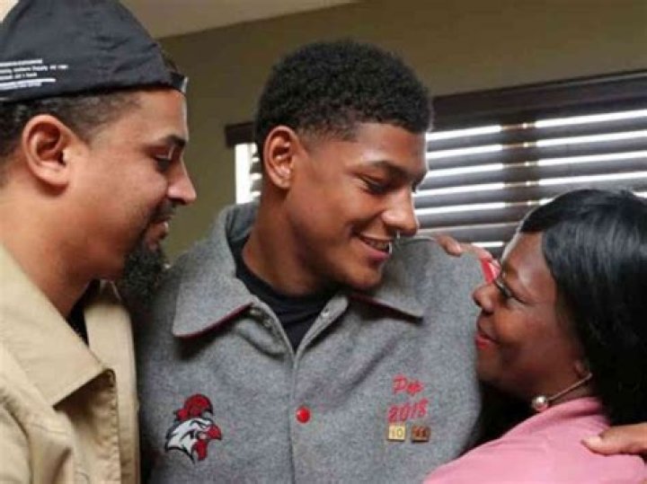 Who Are Julio Pacheco And Felicia Cannon? Isiah Pacheco Parents And Family