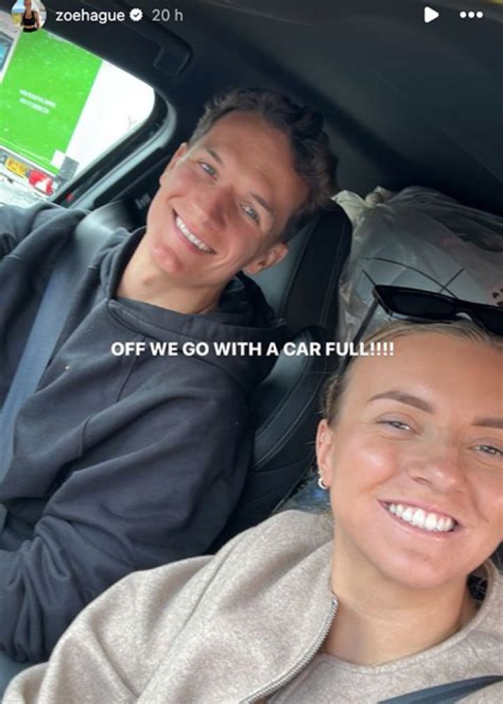 Zoe Hague - Age, Family, Bio